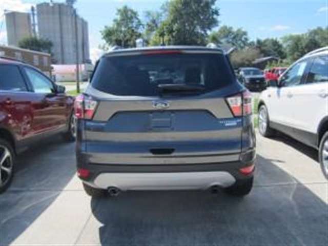 2017 Ford Escape Titanium 4dr SUV